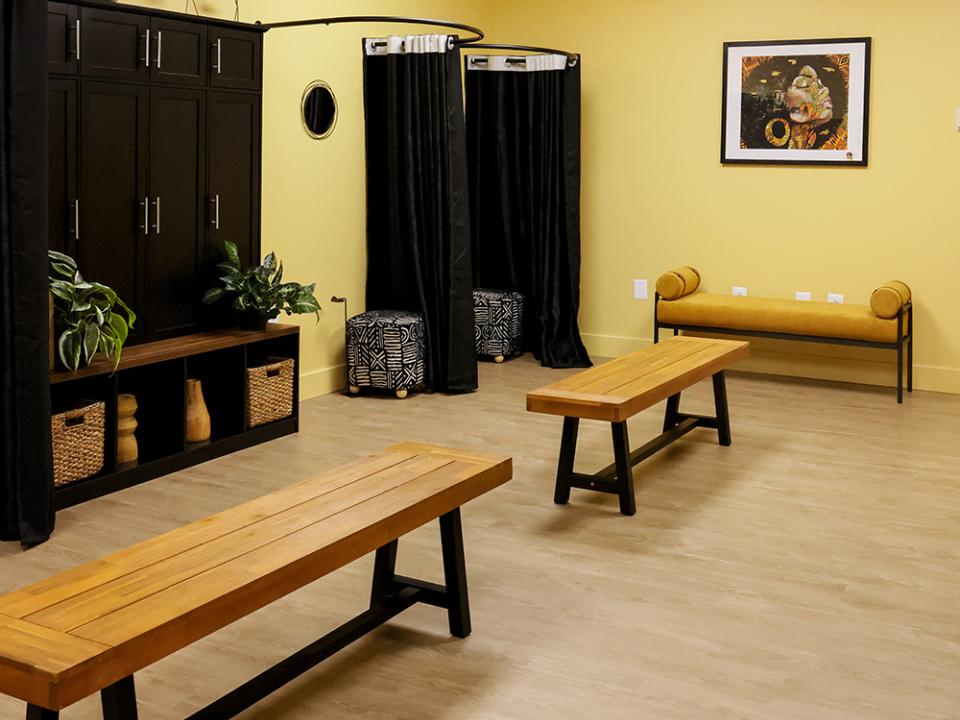 SheCare Wellness Pod locker room