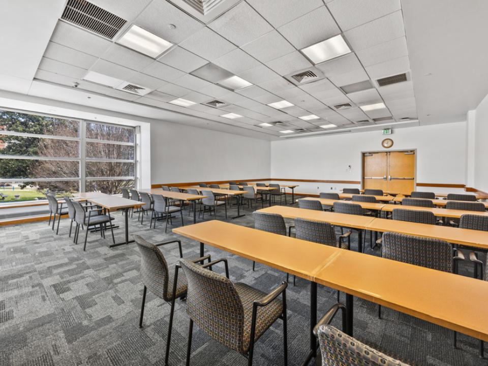 Talon Room 210. Classroom setup